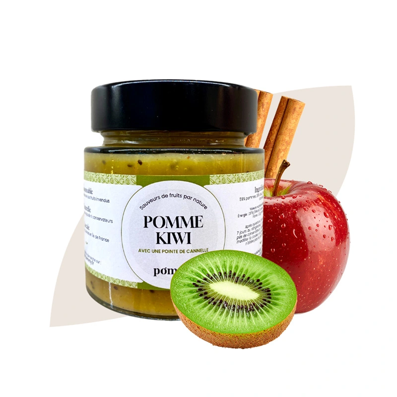 Bocal format à partager de compote artisanale anti-gaspi Pommy pomme kiwi cannelle avec pomme entière, demi-kiwi et bâtons de cannelle